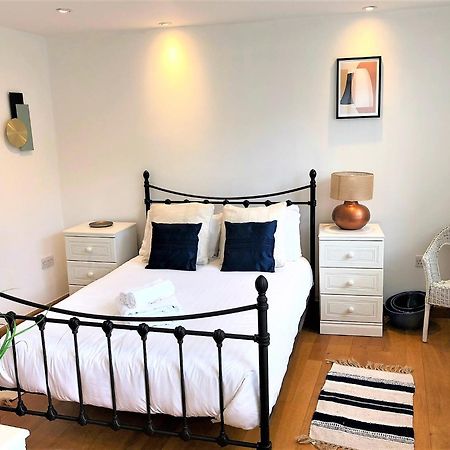 Prime Location! Detached Clifton Home With Parking Μπρίστολ Εξωτερικό φωτογραφία
