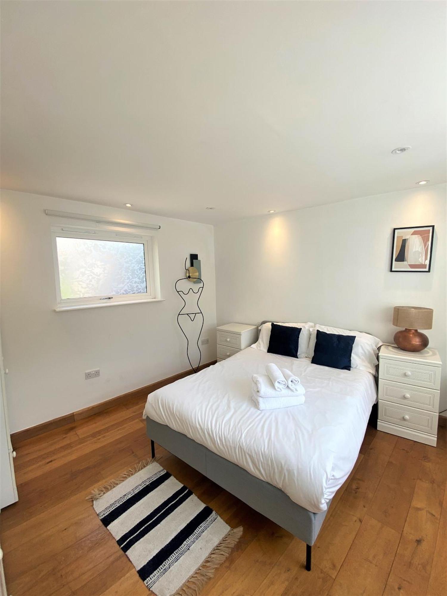 Prime Location! Detached Clifton Home With Parking Μπρίστολ Εξωτερικό φωτογραφία